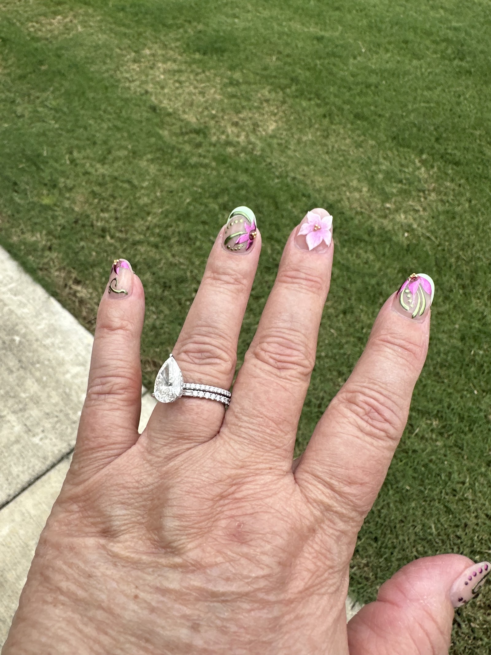 ZESTY NAIL BAR nail photo 3